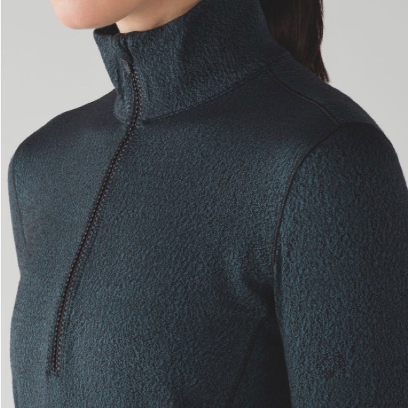 Lululemon outrun pullover 8 EUC - Picture 1 of 7